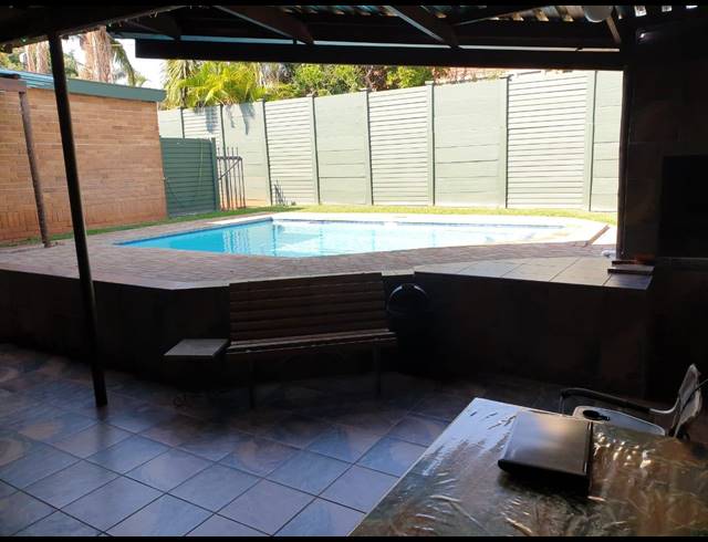 3 BEDROOM HOUSE SOLD IN SINOVILLE